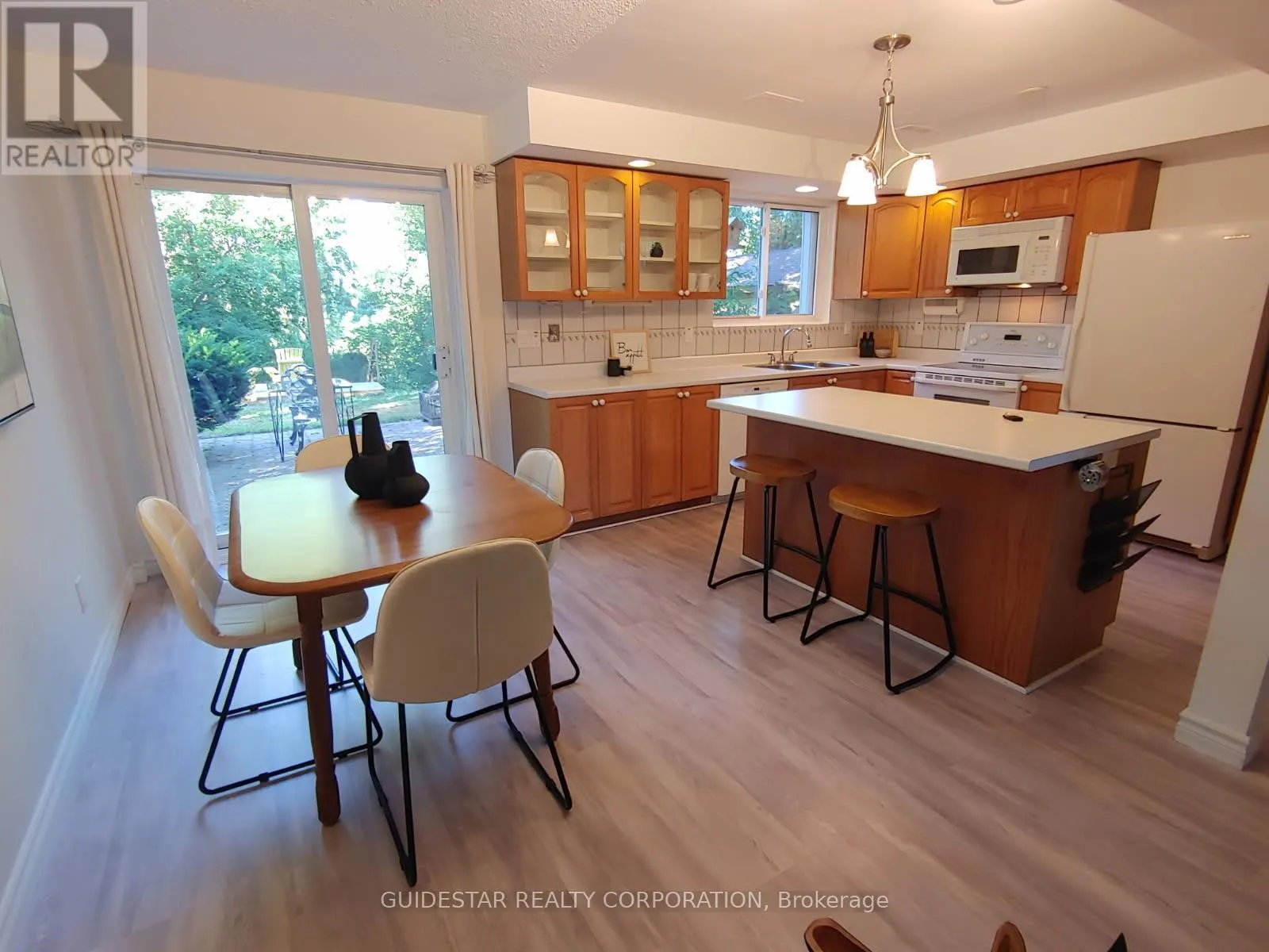5336 MCLEAN CRESCENT