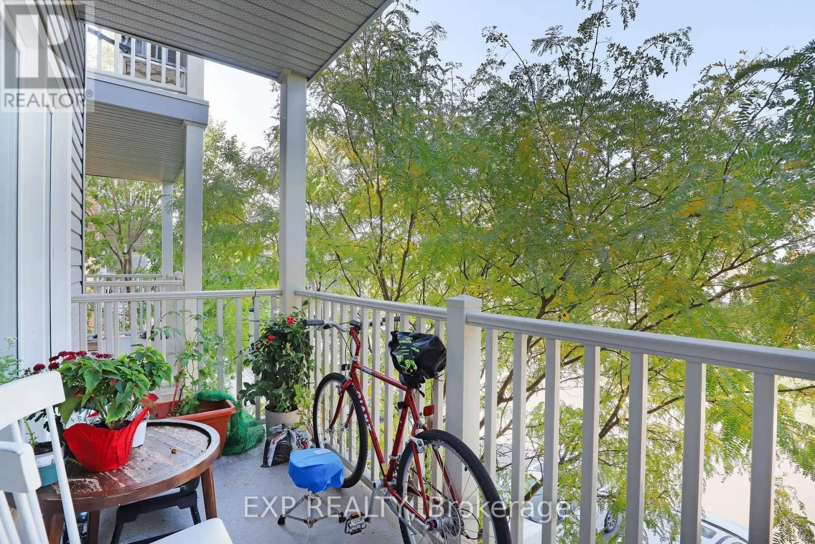 2559 LONGFIELDS DRIVE