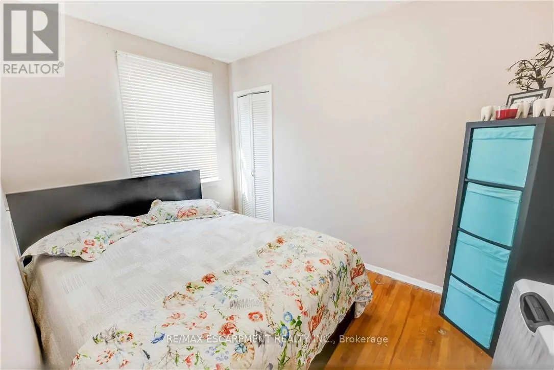 111 EAST 25TH STREET