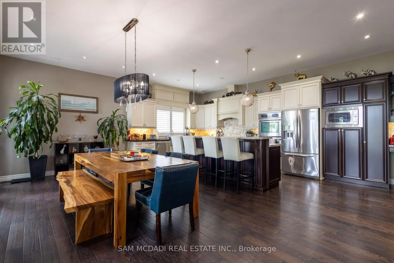 187 BEACH BOULEVARD