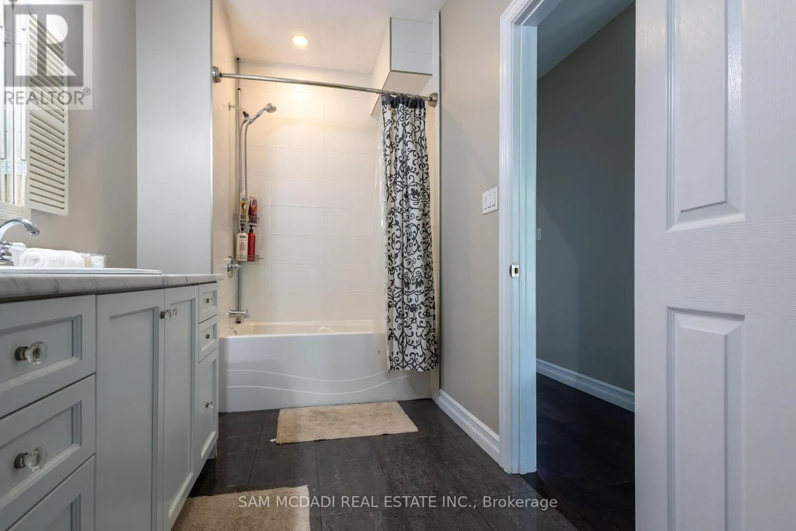 187 BEACH BOULEVARD