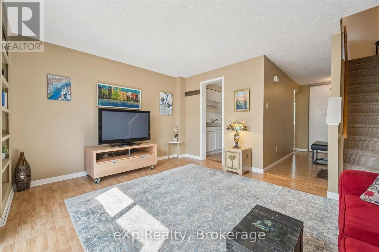 44 - 40 SILVERCREEK PARKWAY N, #44