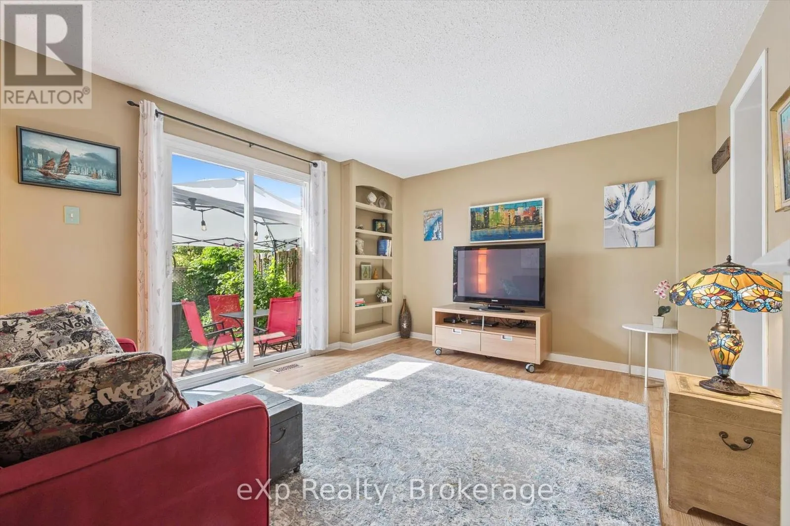 44 - 40 SILVERCREEK PARKWAY N, #44