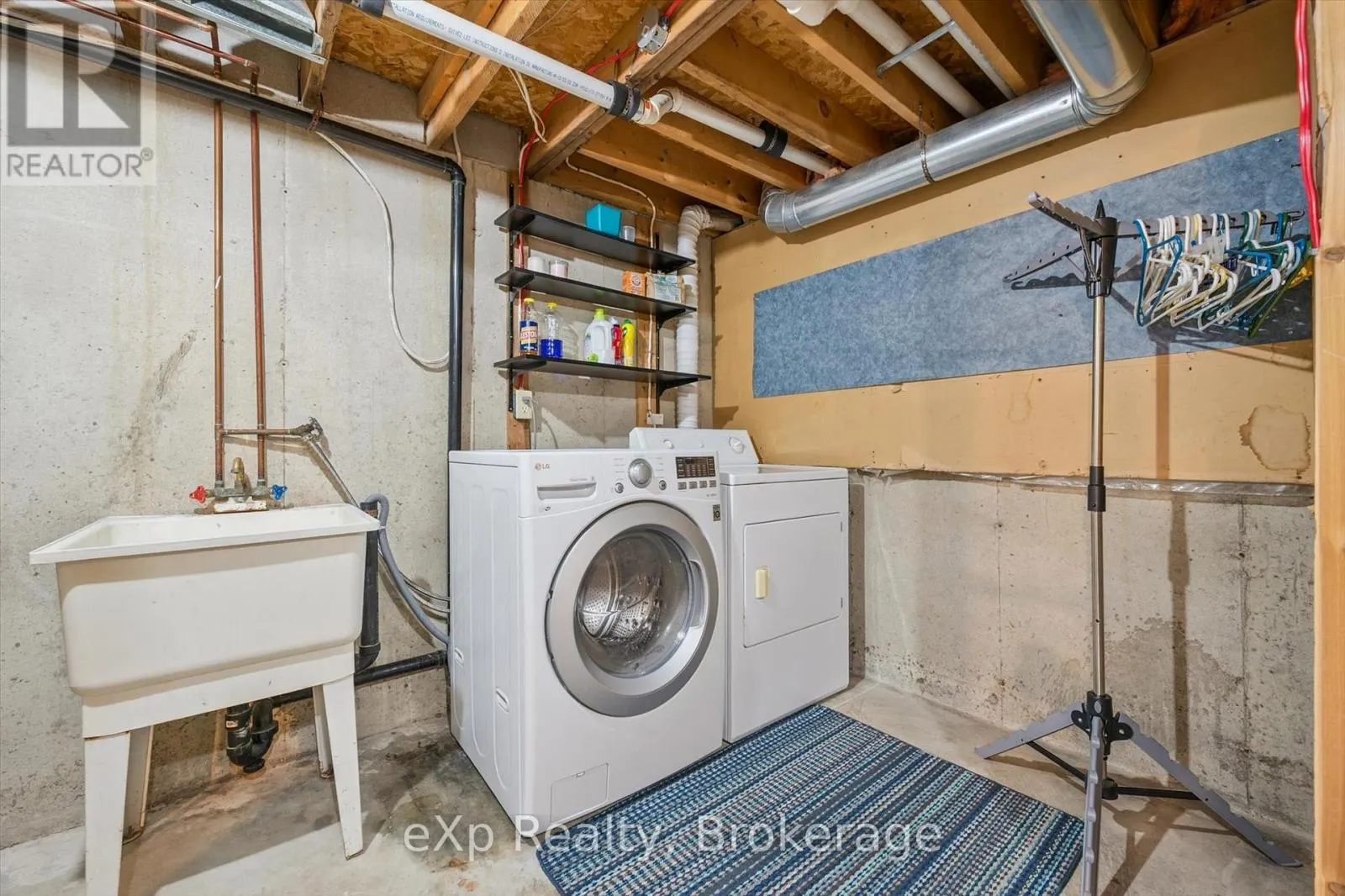 44 - 40 SILVERCREEK PARKWAY N, #44