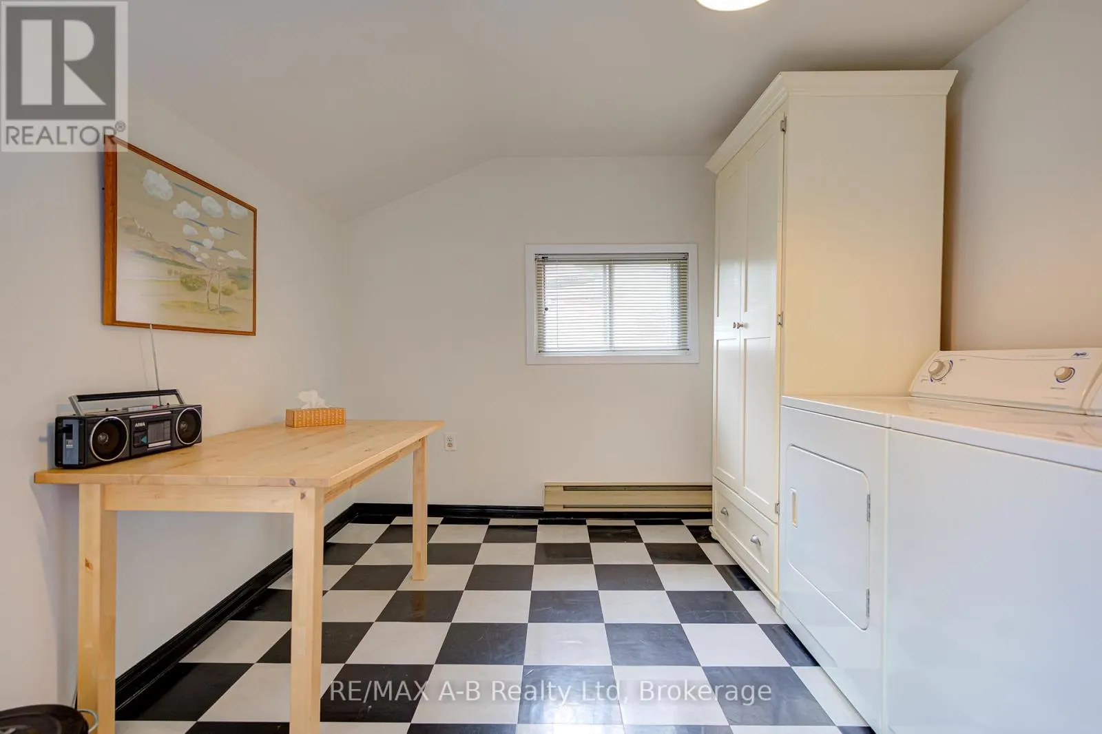 258 DOURO STREET