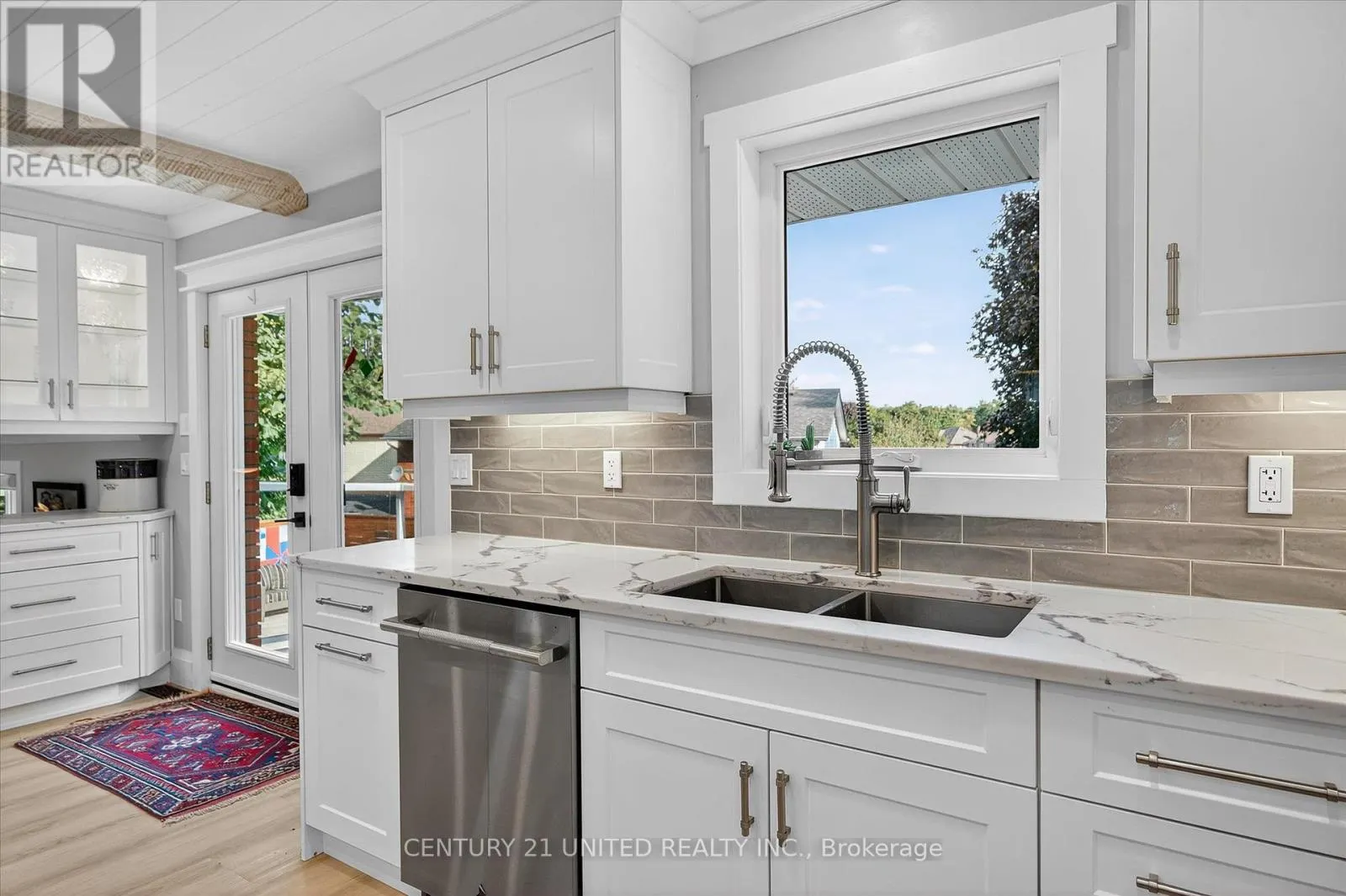 114 OAKWOOD CRESCENT