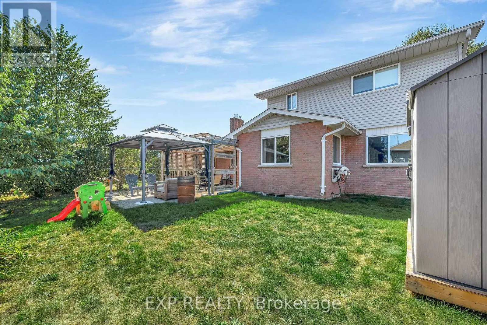 6 TAYLOR COURT