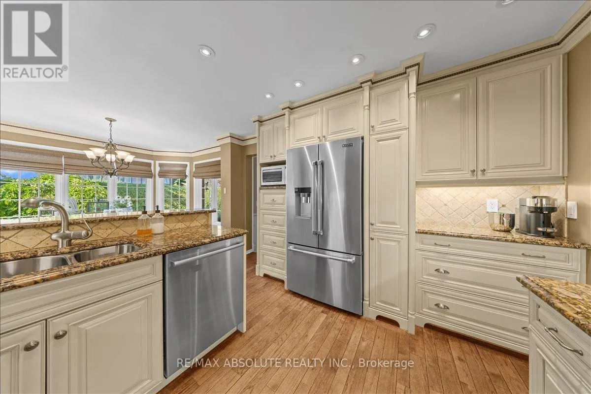 3 BUTTONWOOD TRAIL