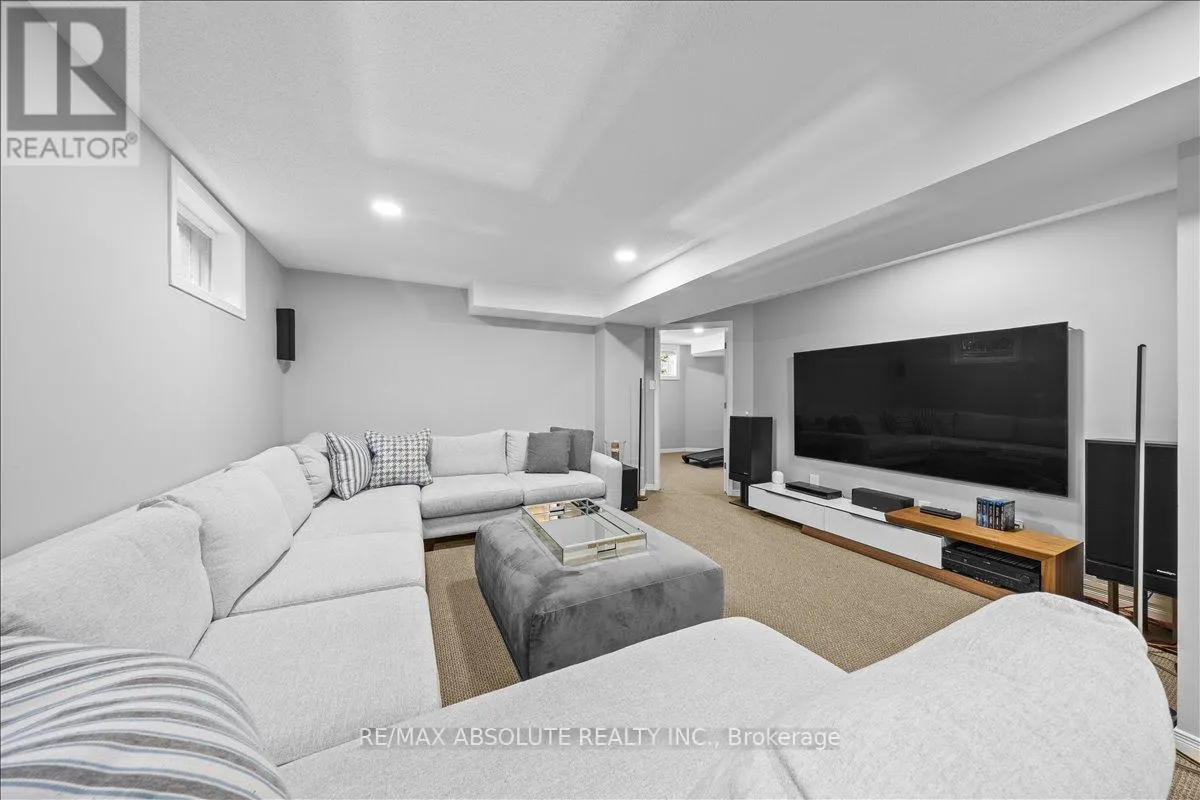 3 BUTTONWOOD TRAIL
