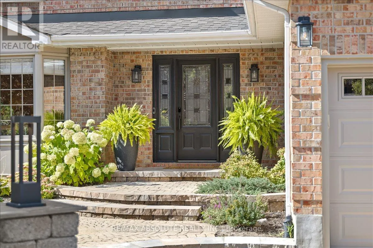 3 BUTTONWOOD TRAIL