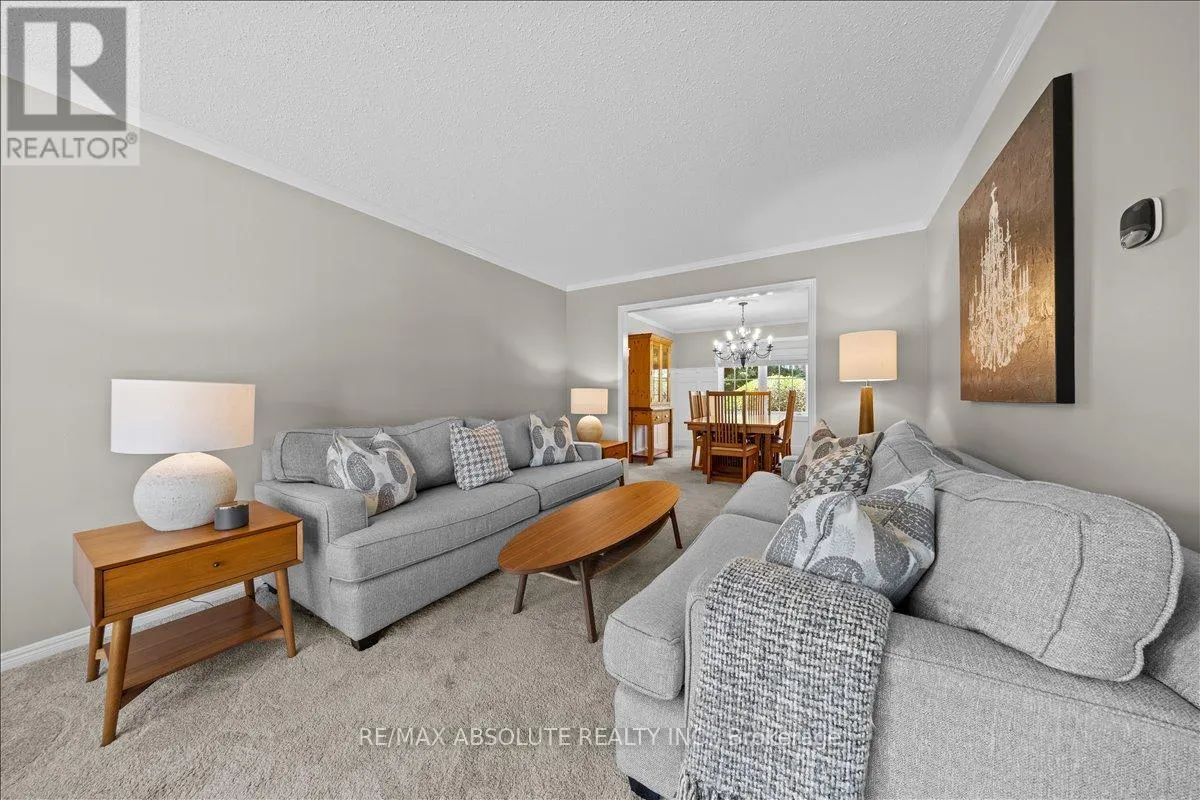 3 BUTTONWOOD TRAIL