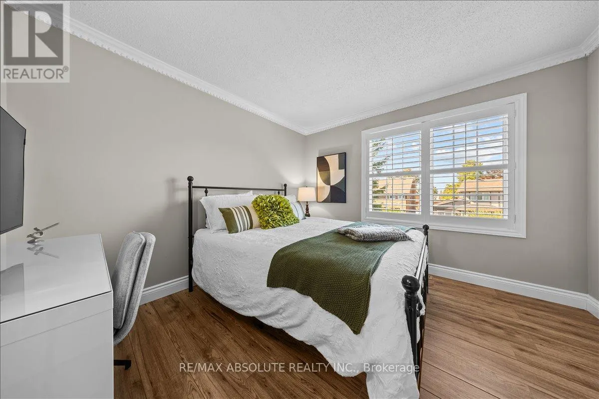 3 BUTTONWOOD TRAIL
