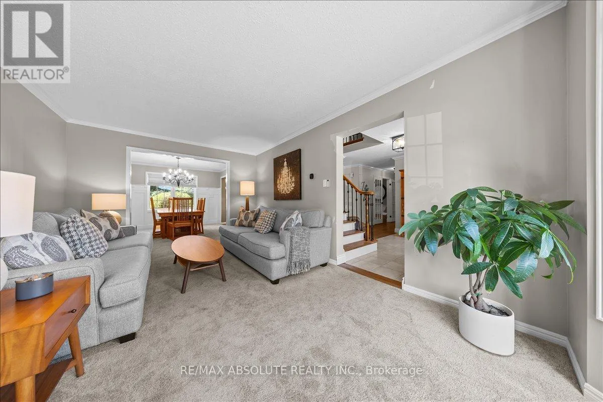 3 BUTTONWOOD TRAIL