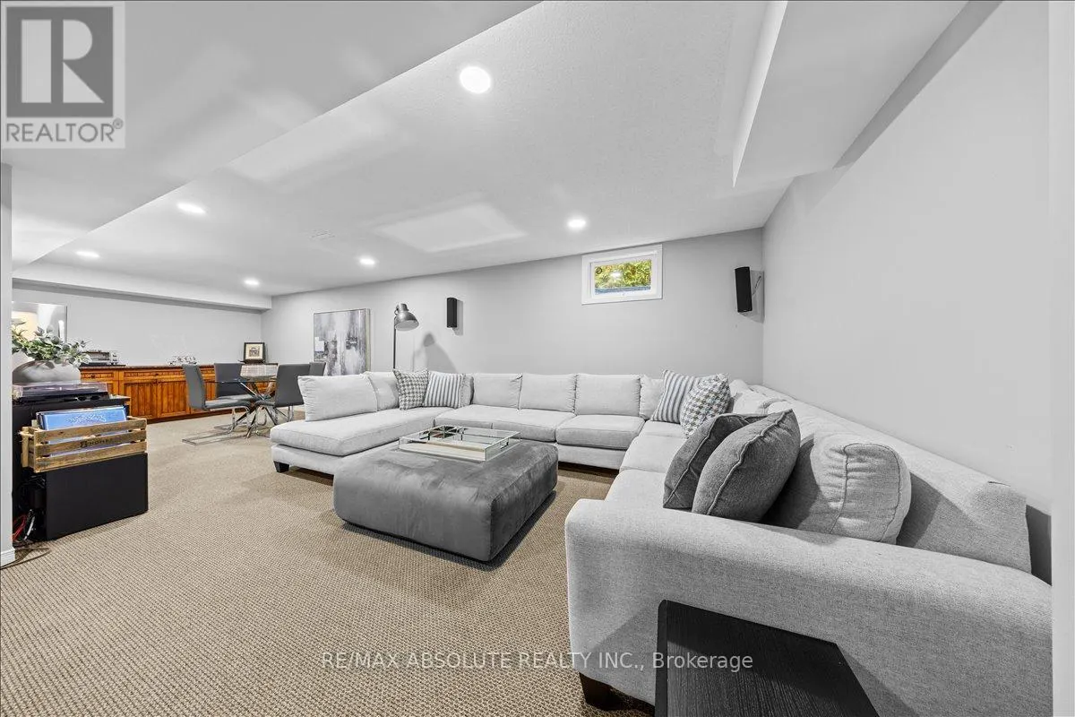 3 BUTTONWOOD TRAIL