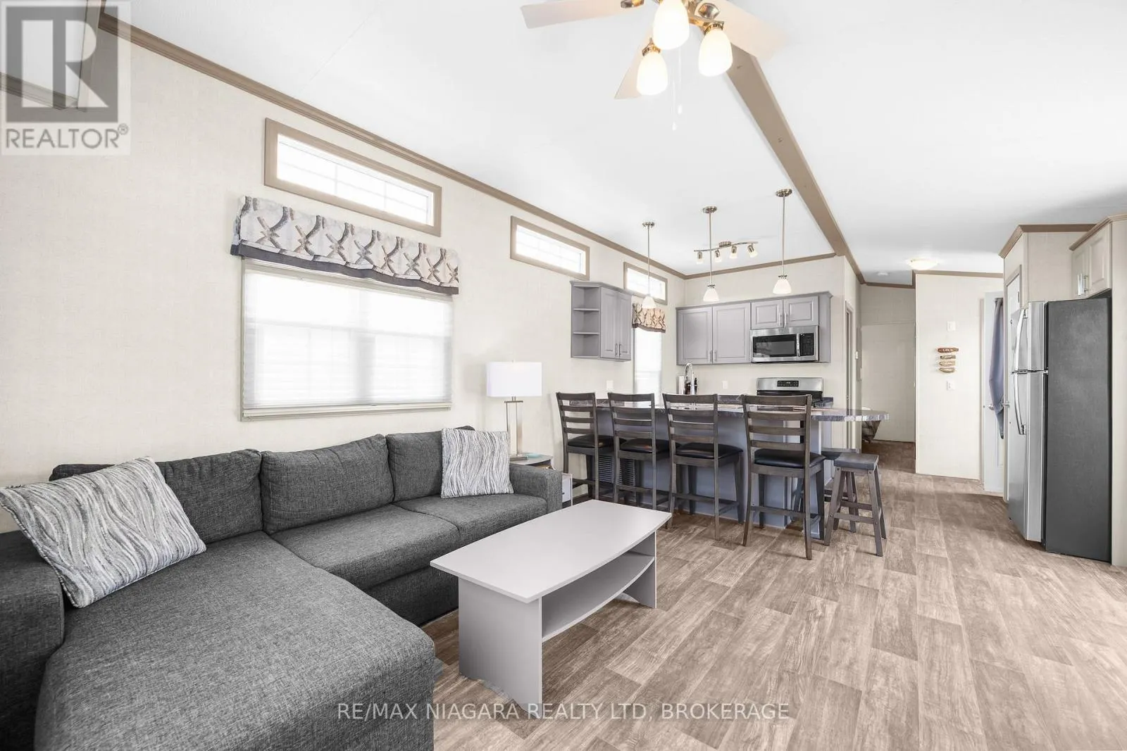210 - 1501 LINE 8 ROAD, #210