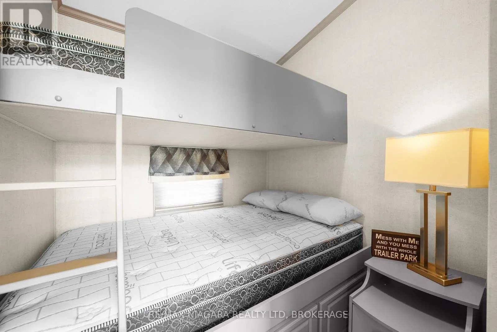 210 - 1501 LINE 8 ROAD, #210