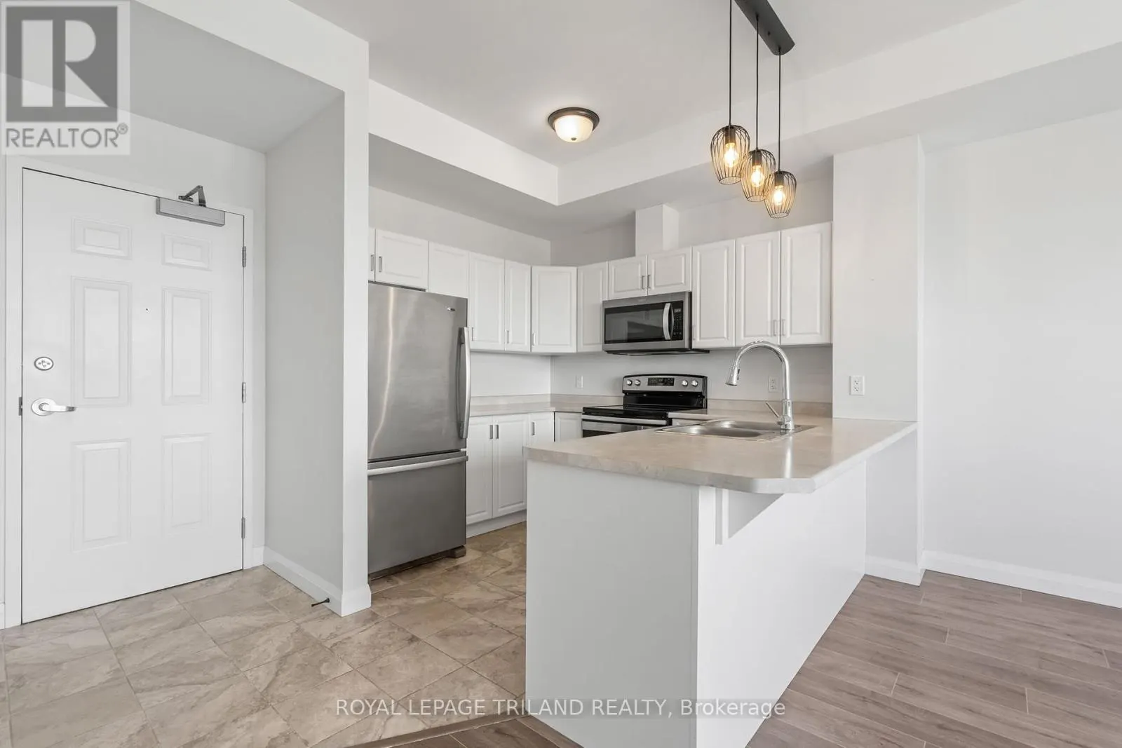 305 - 263 BUTLER STREET, #305