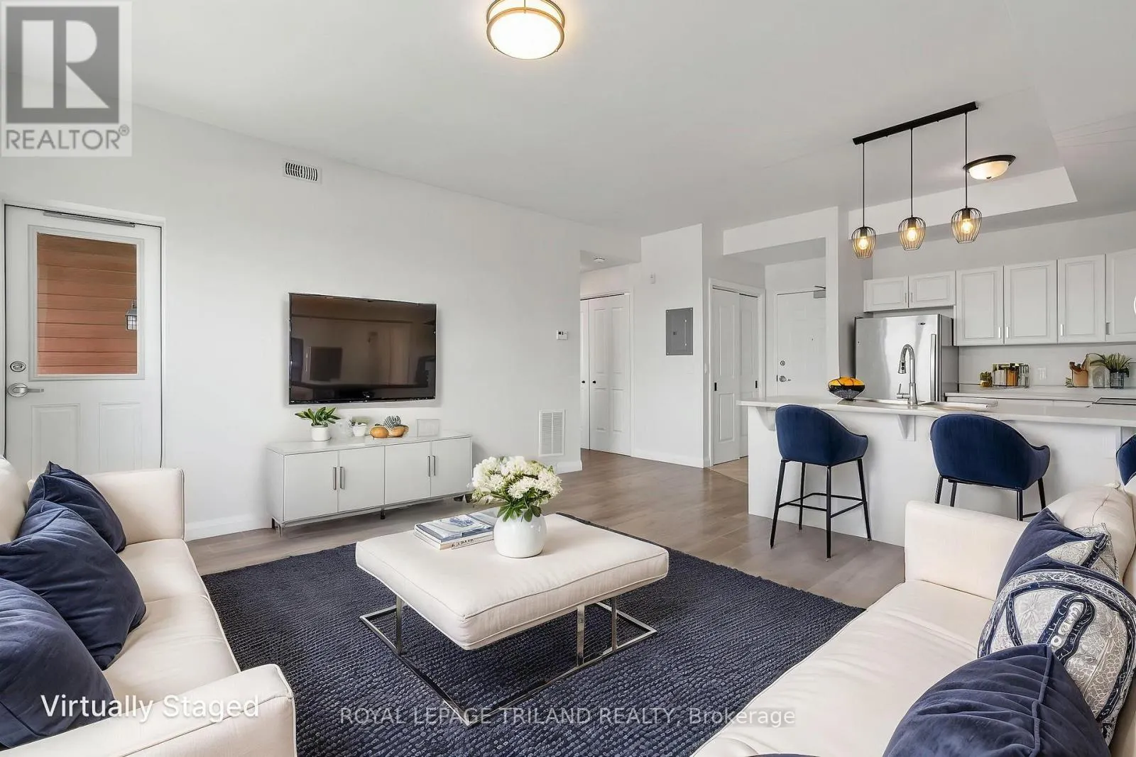 305 - 263 BUTLER STREET, #305