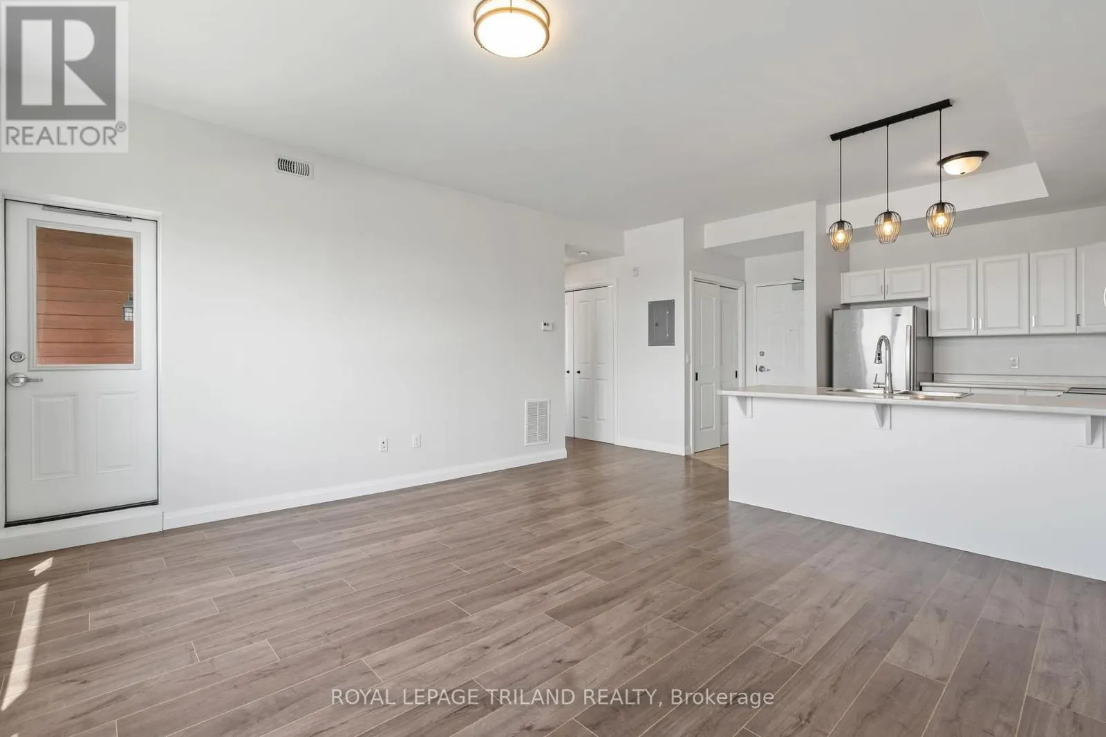 305 - 263 BUTLER STREET, #305
