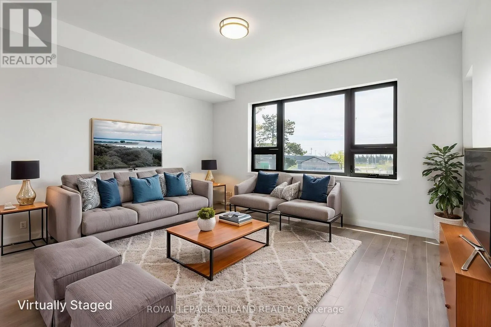 305 - 263 BUTLER STREET, #305