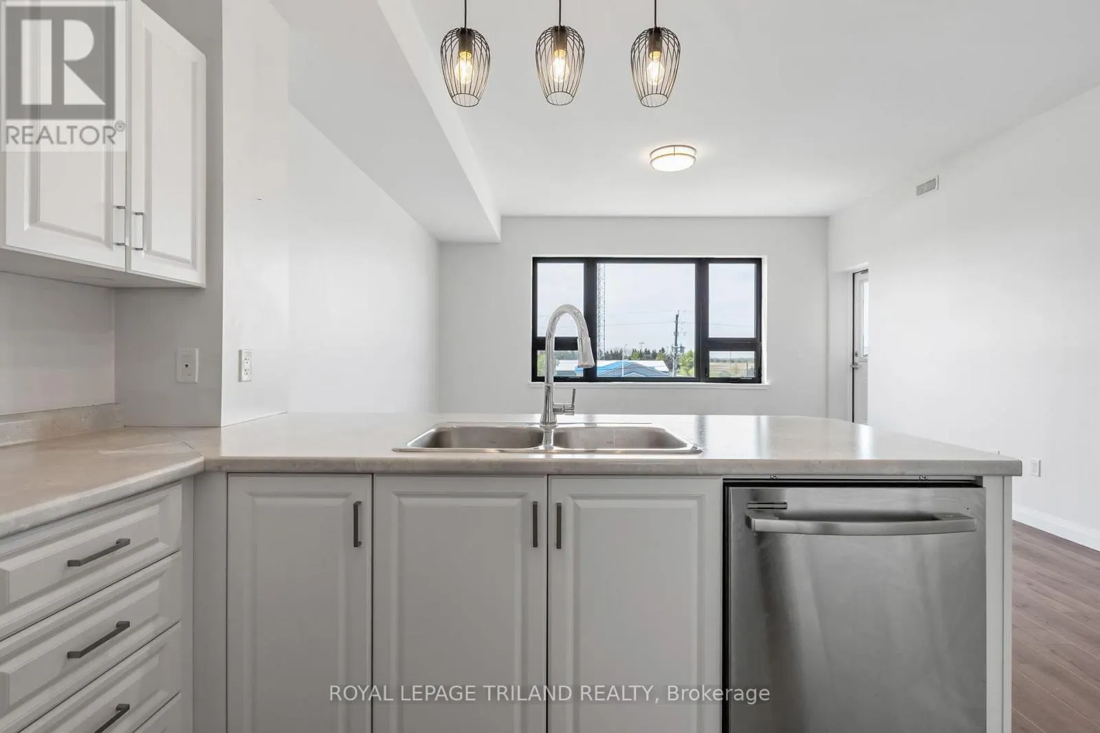 305 - 263 BUTLER STREET, #305