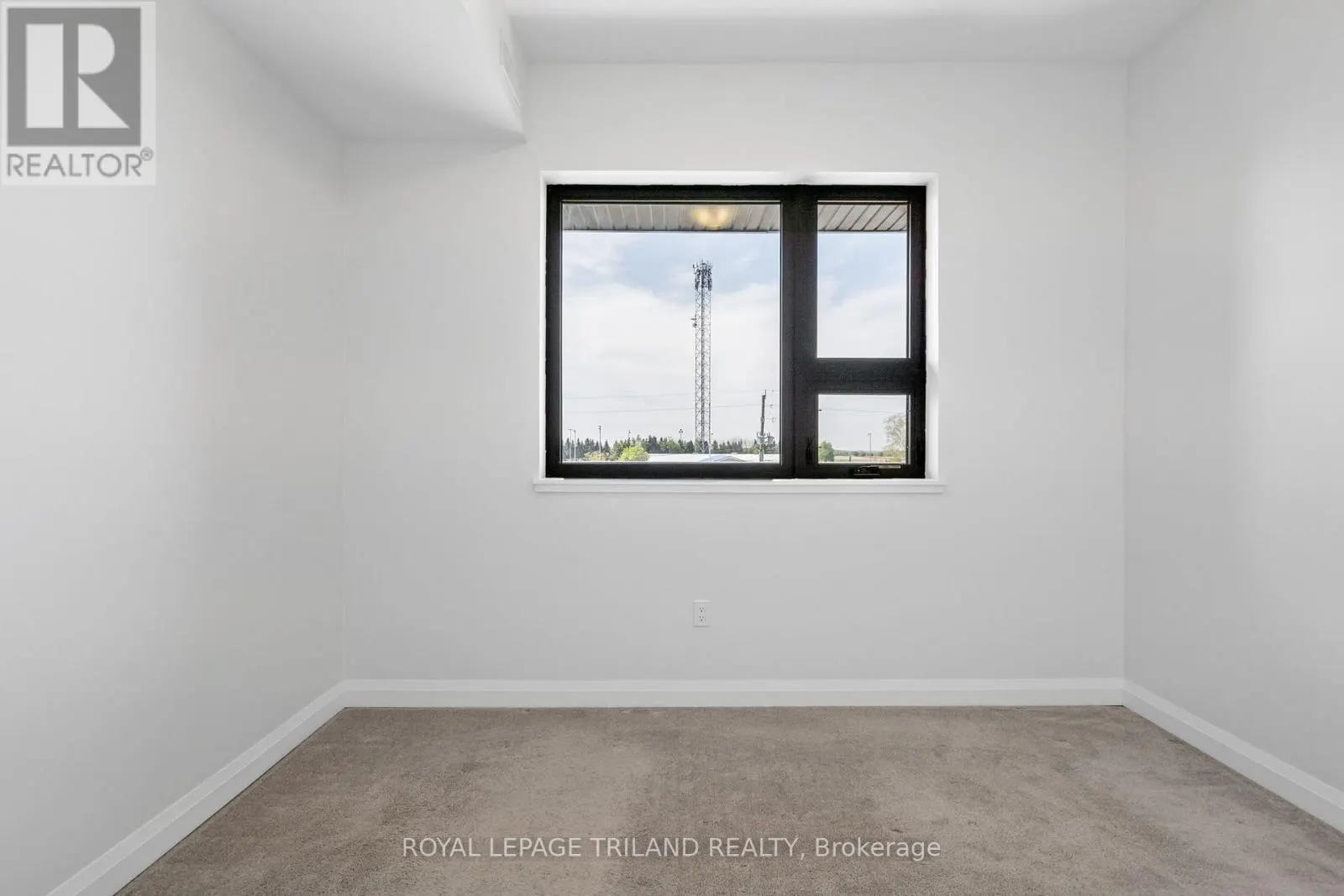 305 - 263 BUTLER STREET, #305