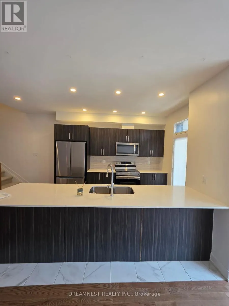 854 ANCIANO CRESCENT