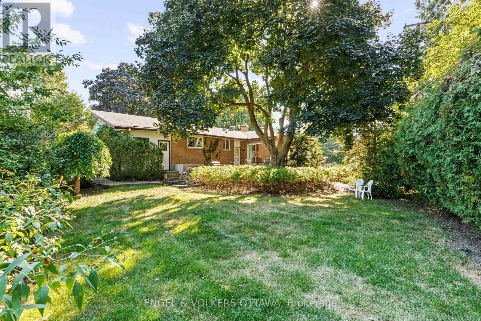 609 BLANCHARD CRESCENT