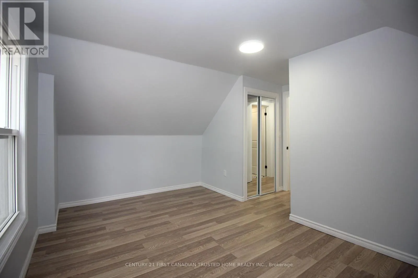 633 CONFEDERATION STREET