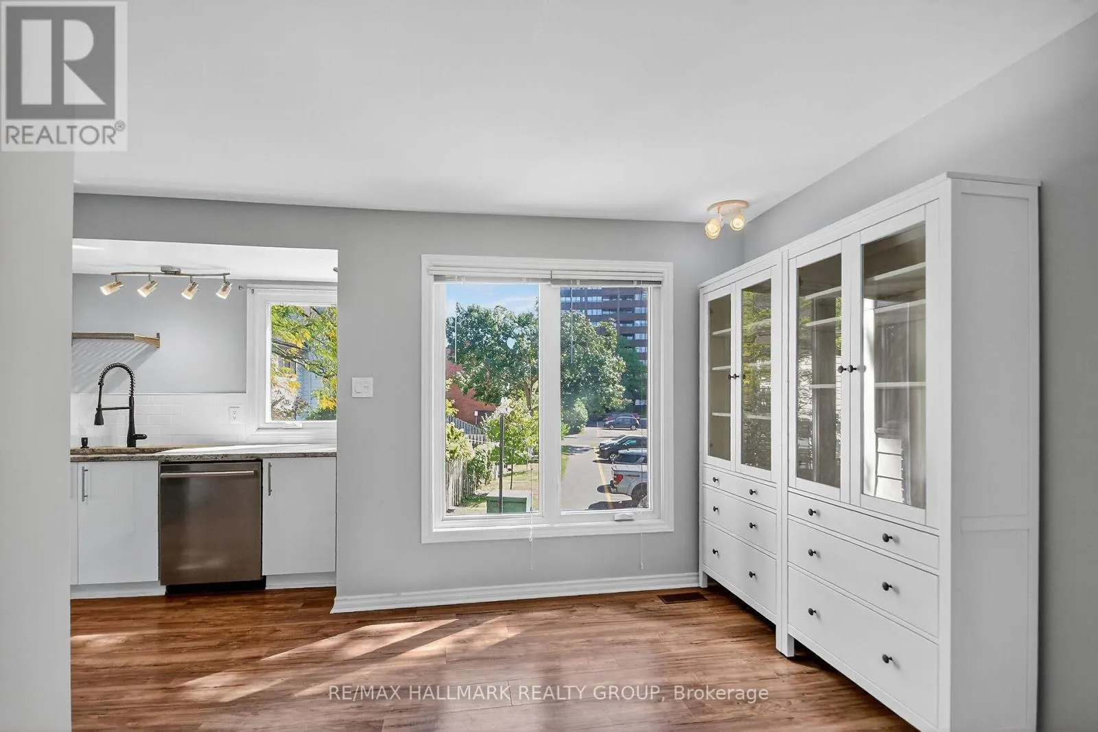 15 - 3350 SOUTHGATE ROAD