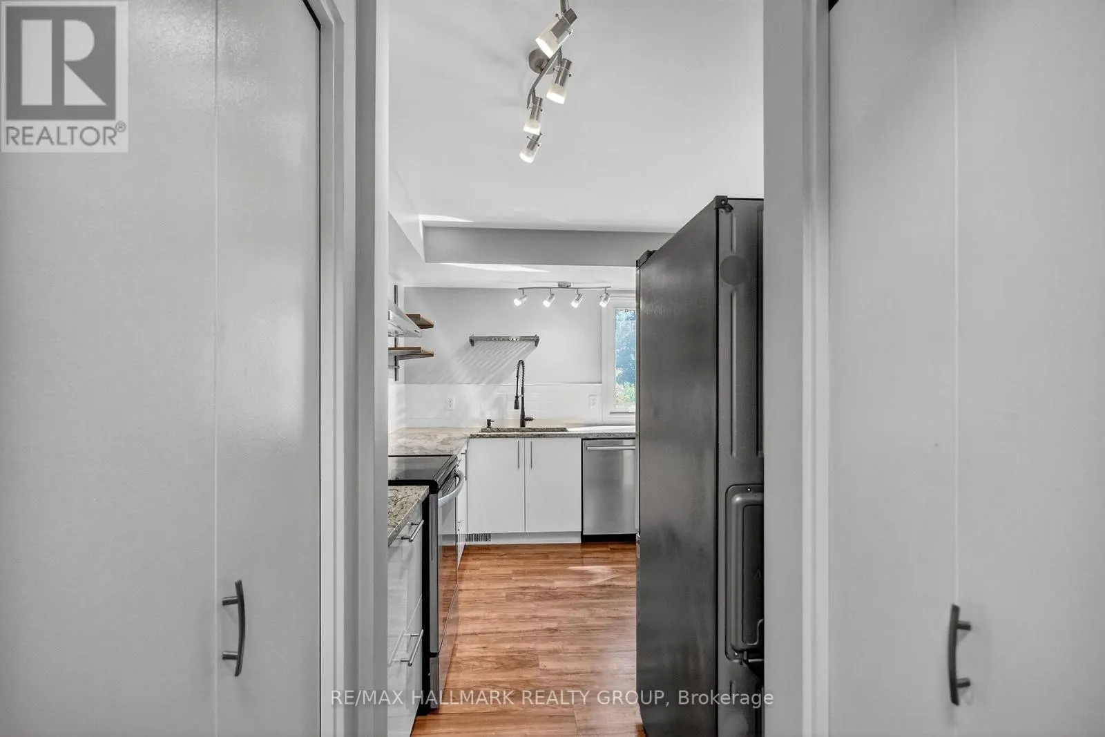 15 - 3350 SOUTHGATE ROAD