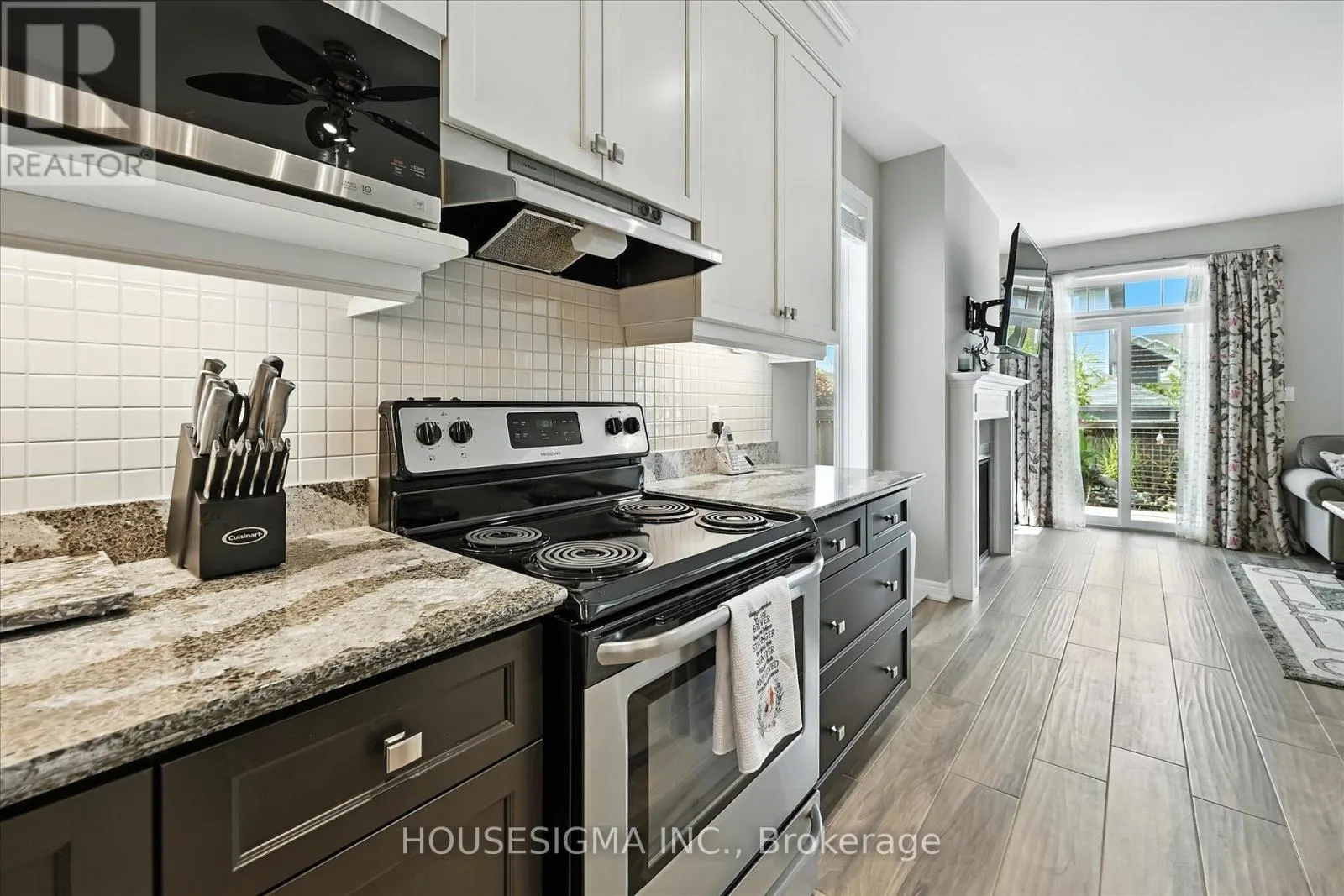 104 ANASTASIA BOULEVARD
