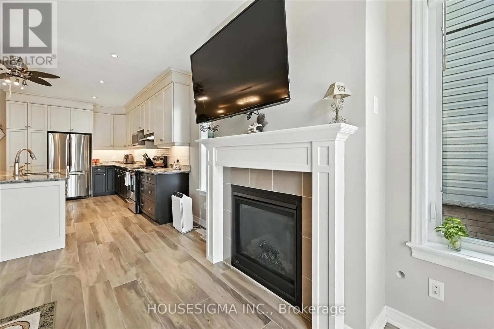 104 ANASTASIA BOULEVARD