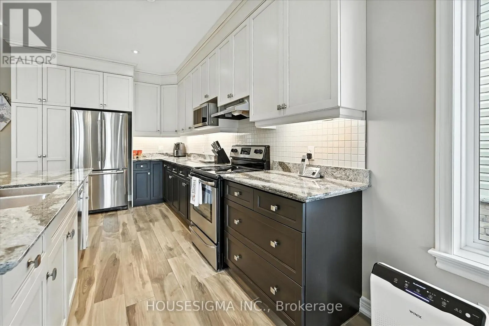 104 ANASTASIA BOULEVARD