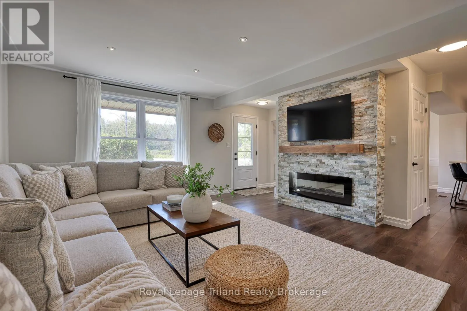 1 BRICKWOOD BOULEVARD