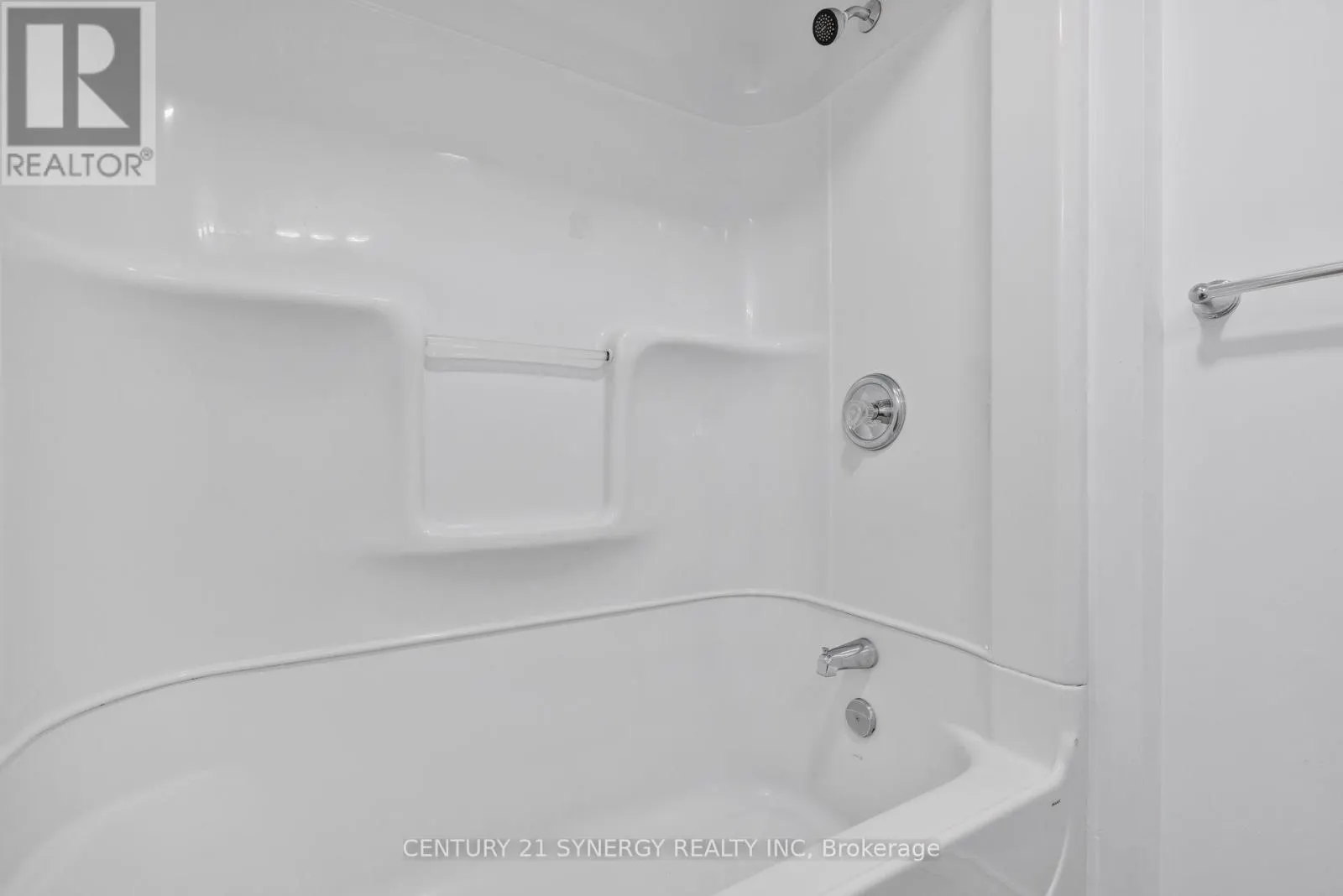 1410 - 2020 JASMINE CRESCENT