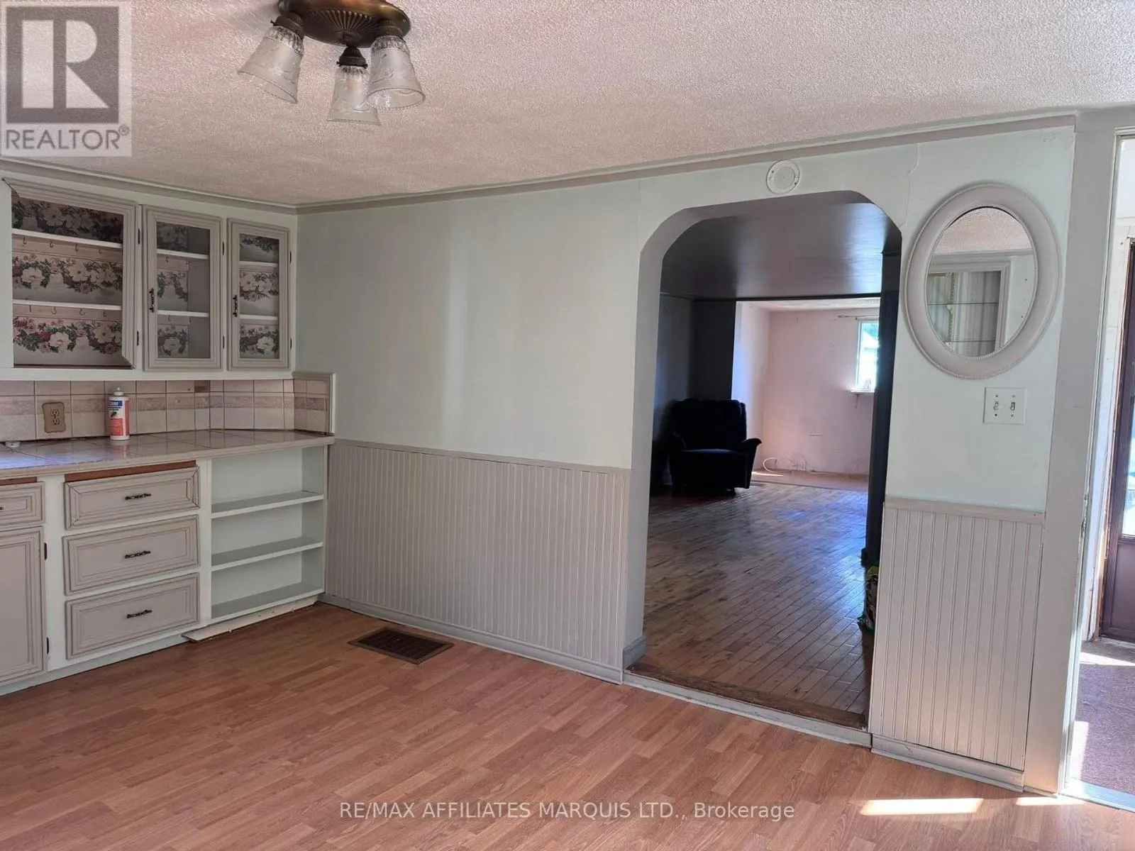31 LAUBER AVENUE
