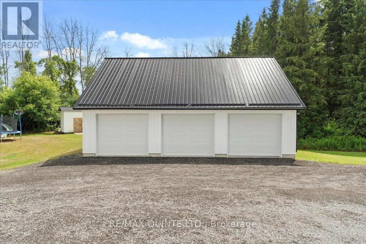 806 NEWBURGH ROAD
