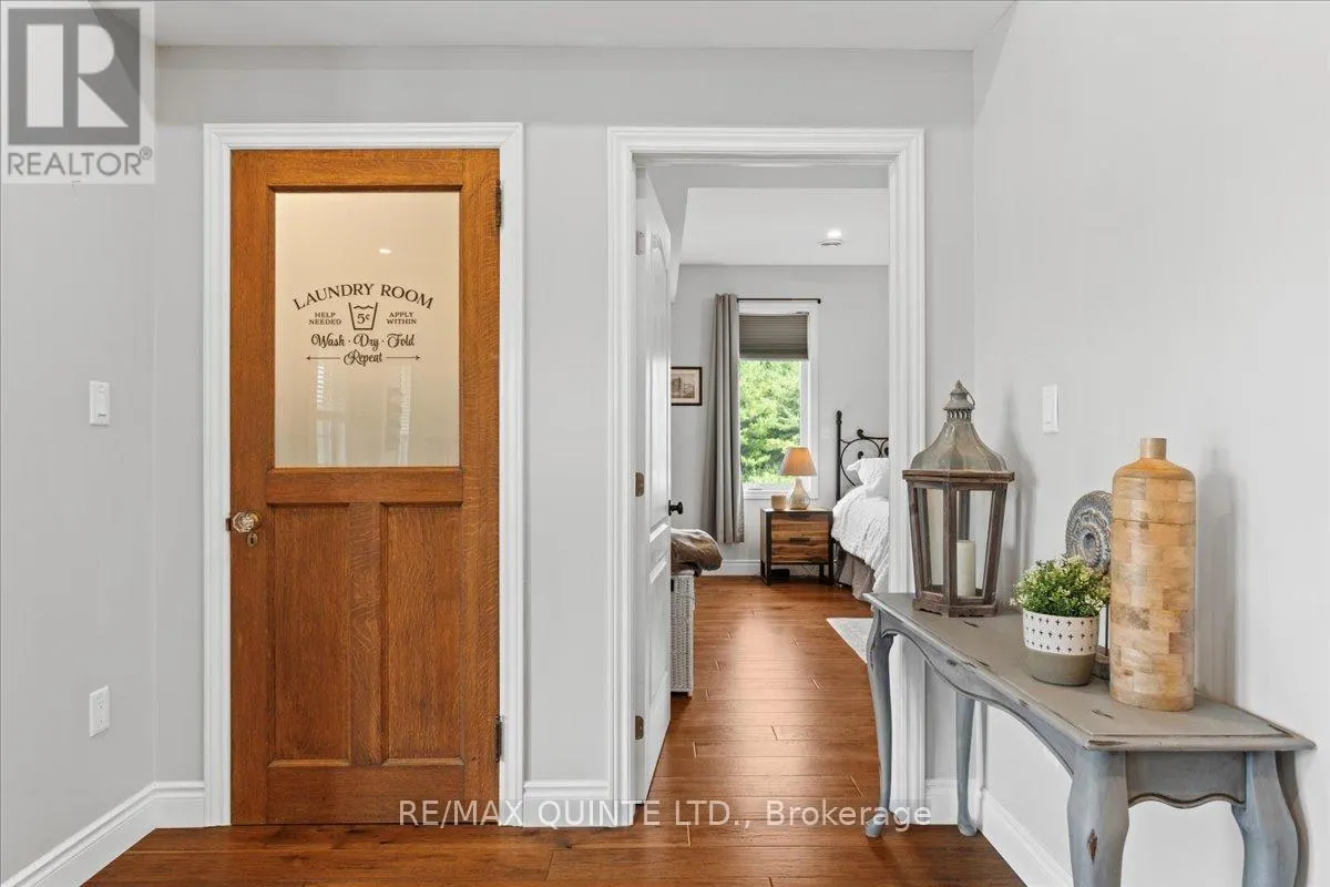 806 NEWBURGH ROAD