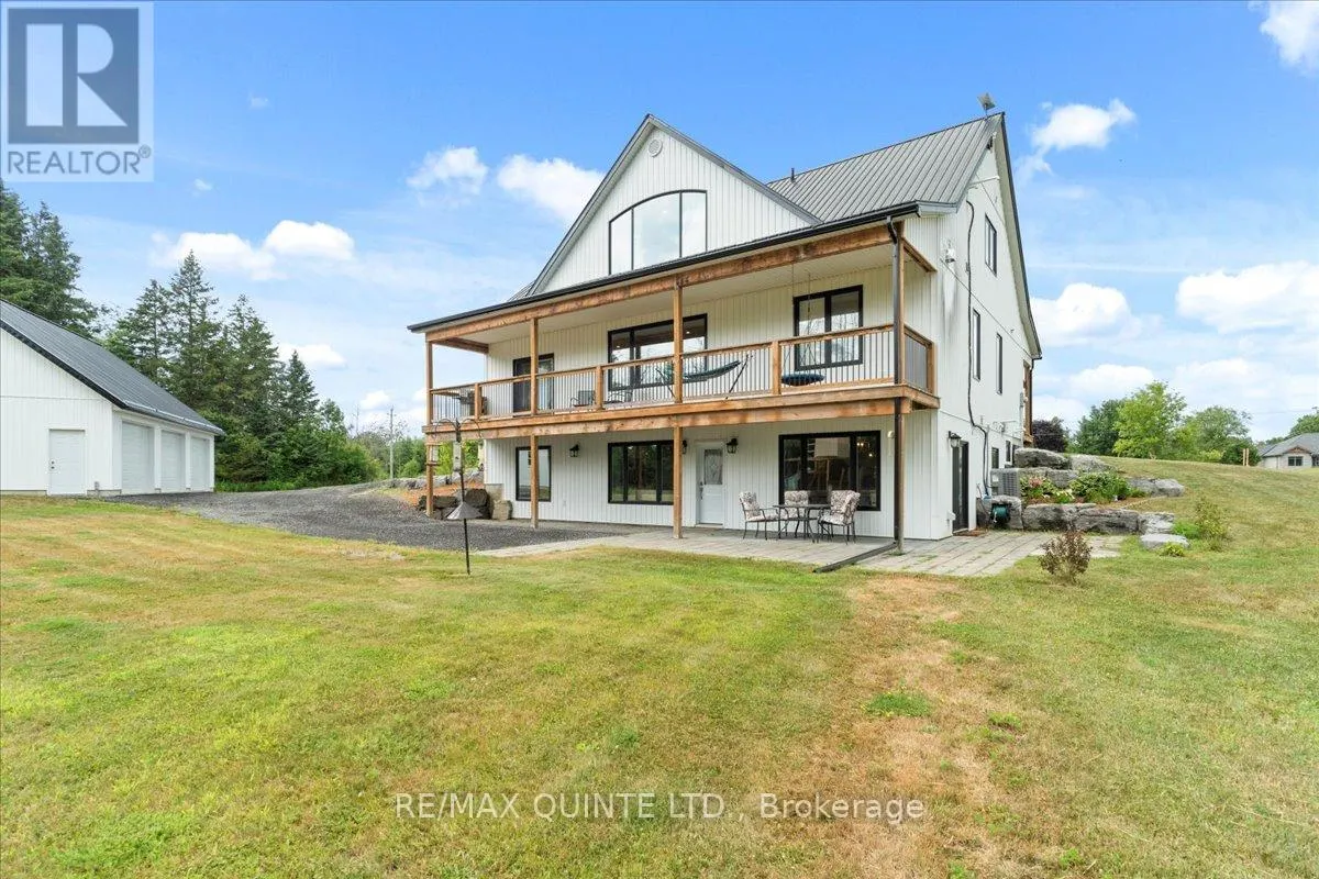 806 NEWBURGH ROAD