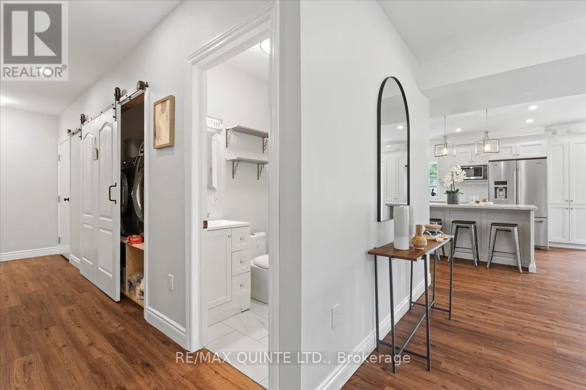 806 NEWBURGH ROAD