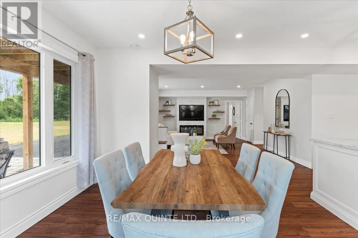 806 NEWBURGH ROAD