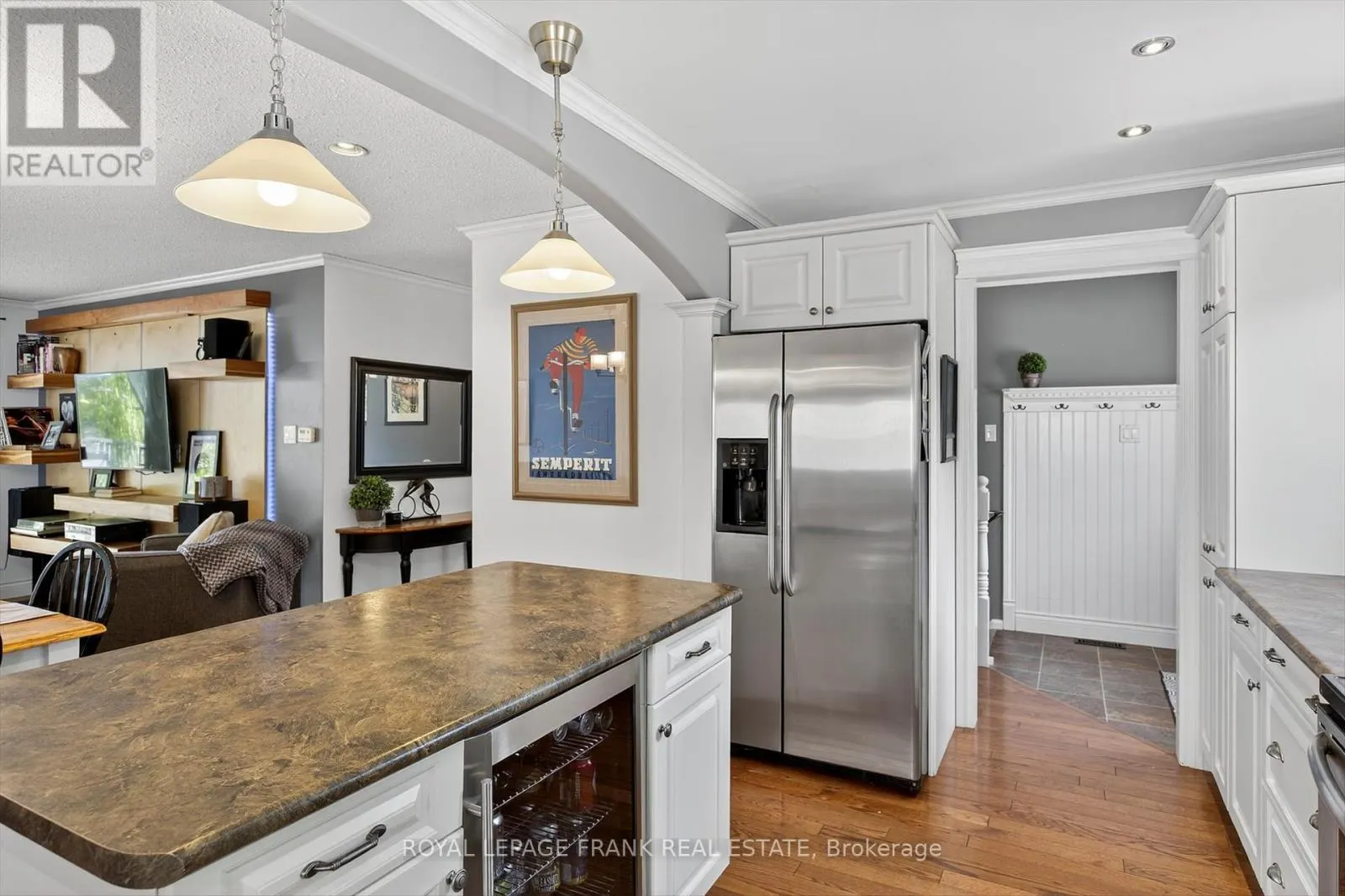 948 GOLFVIEW ROAD