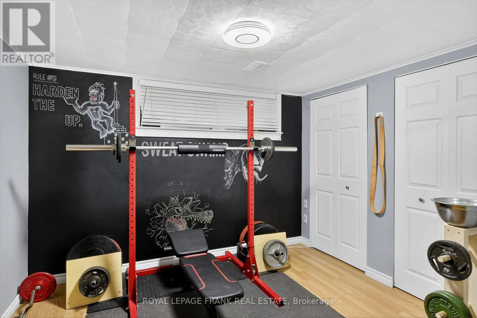 948 GOLFVIEW ROAD
