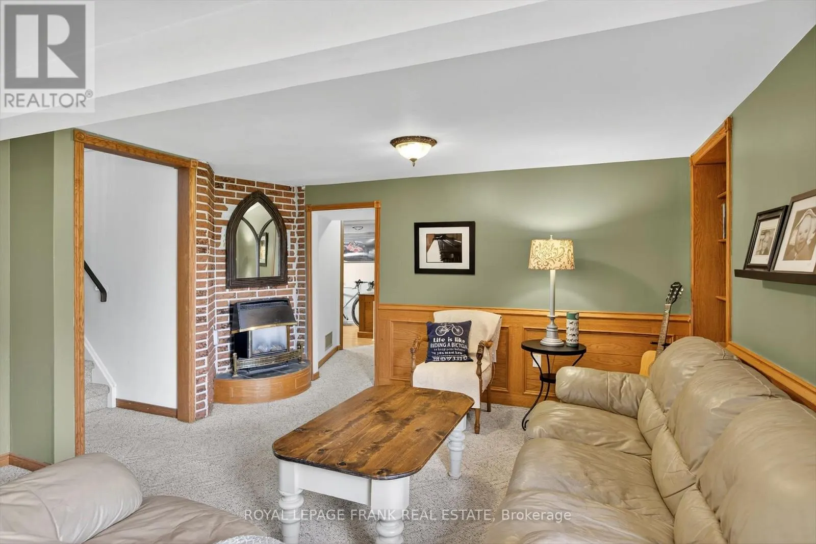 948 GOLFVIEW ROAD
