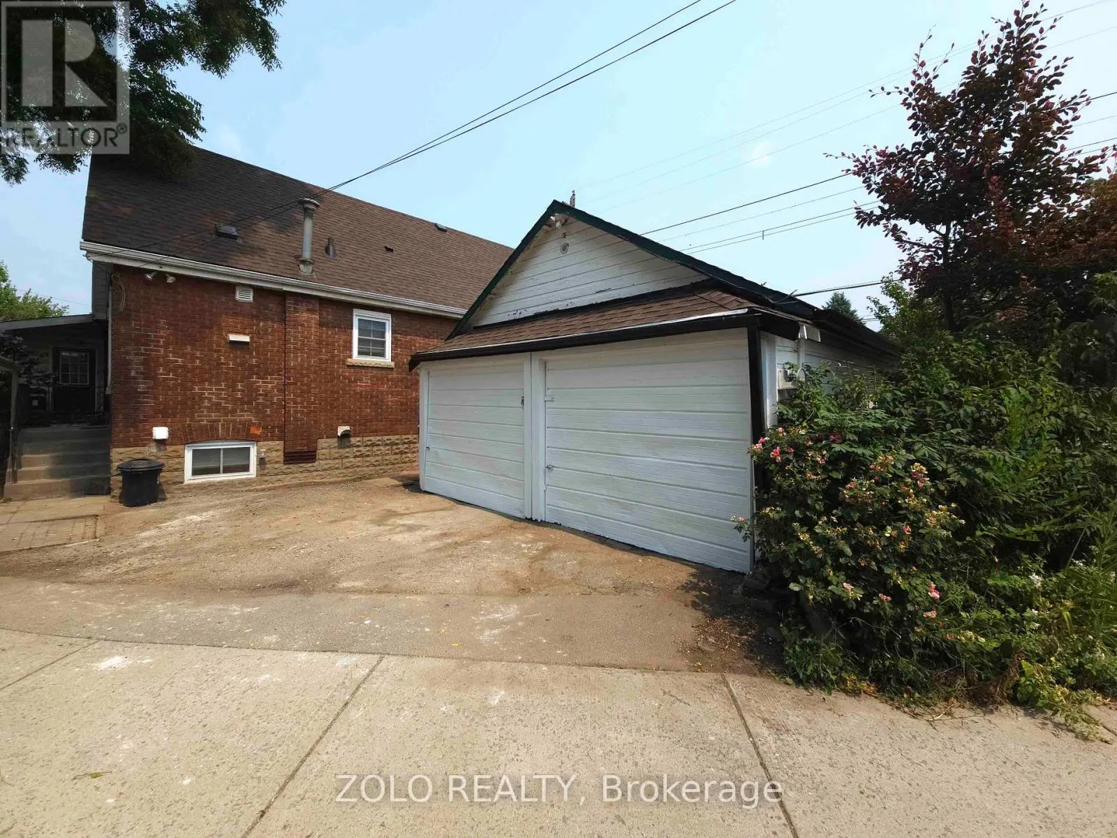 1504 KING STREET E