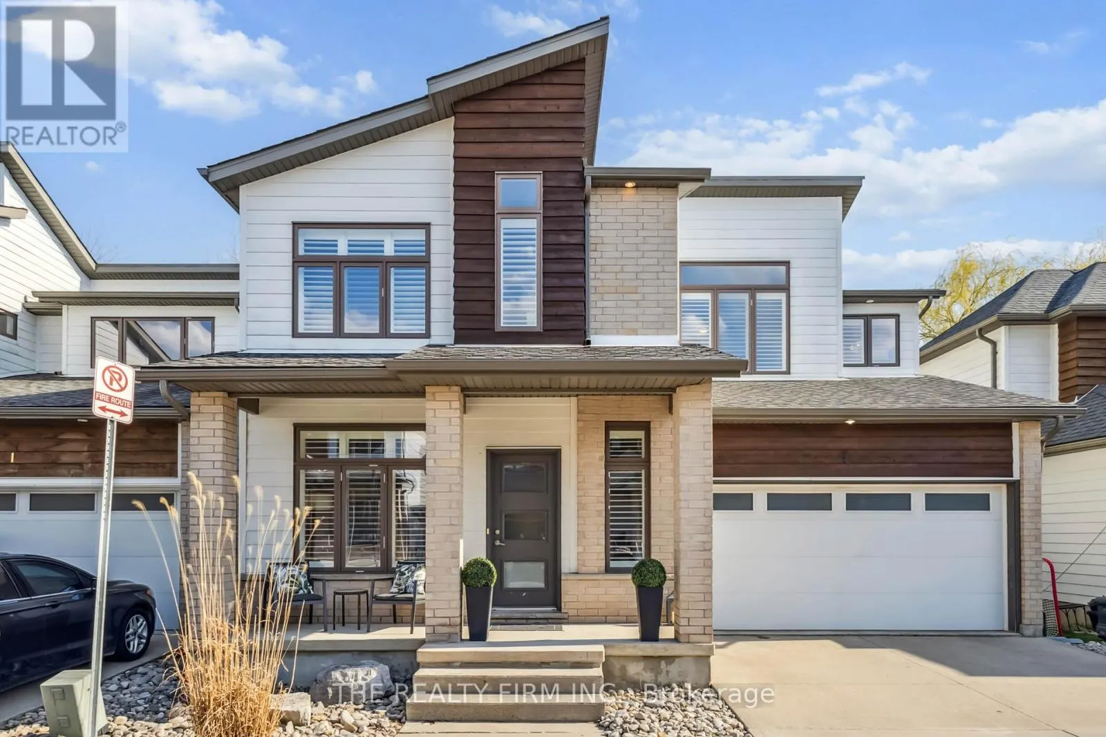 3 - 727 APRICOT DRIVE, #3