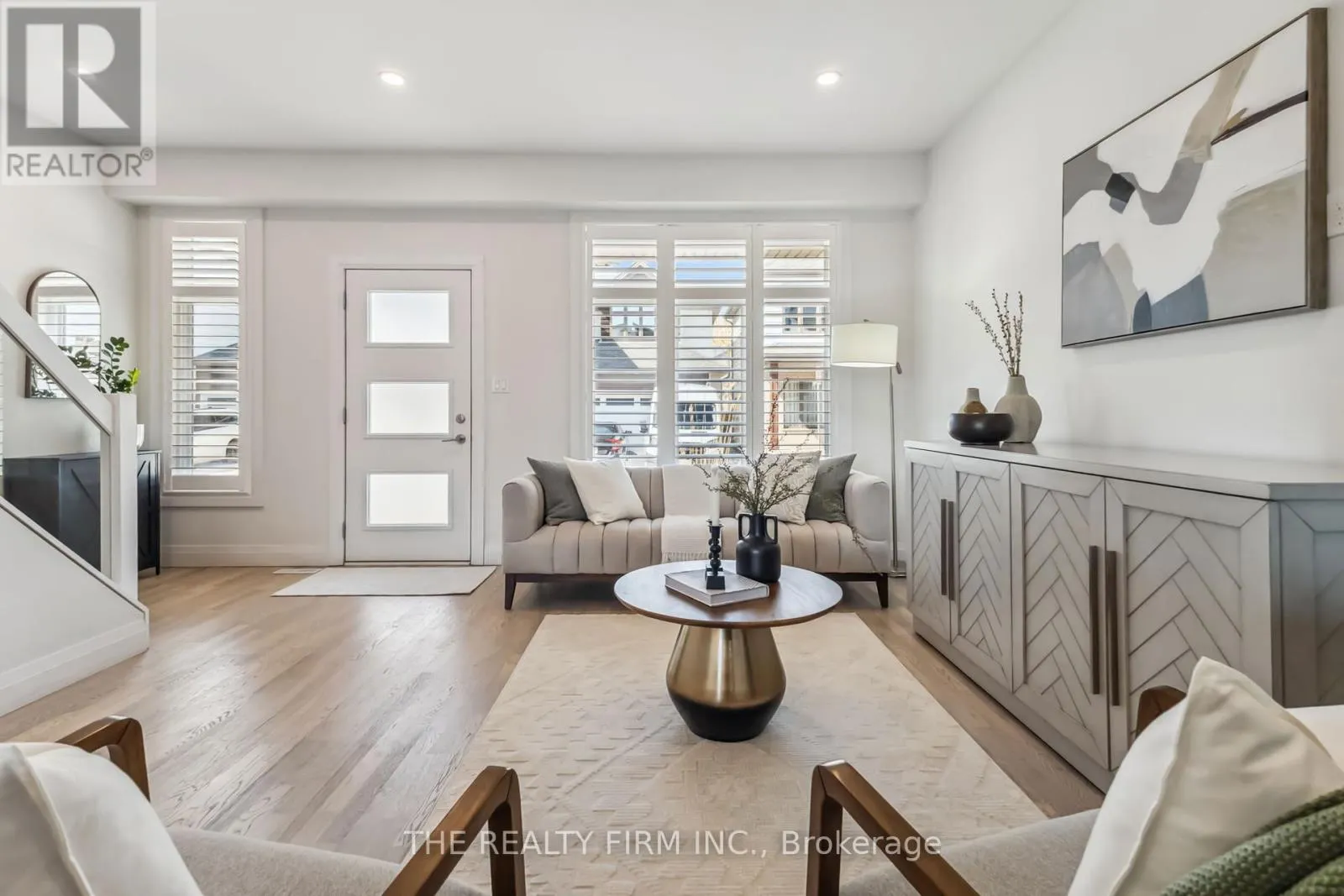 3 - 727 APRICOT DRIVE, #3