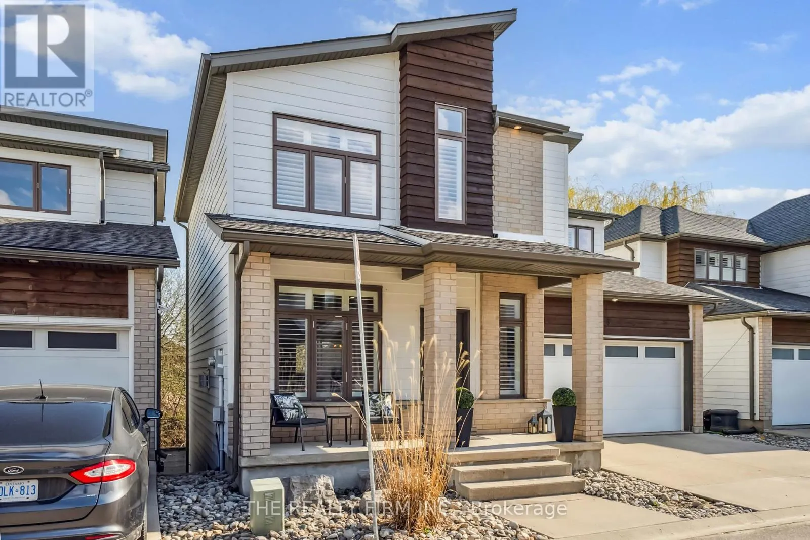 3 - 727 APRICOT DRIVE, #3