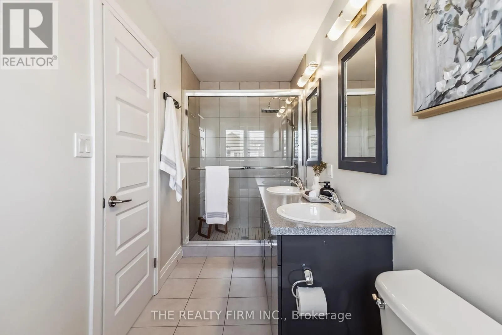 3 - 727 APRICOT DRIVE, #3
